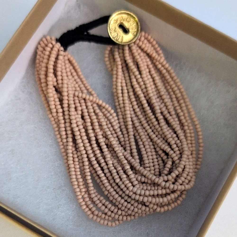 Ink & Alloy Elegant Beaded Bracelet with Gold Accent